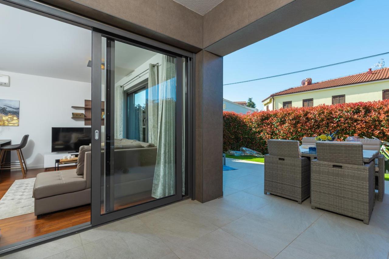 Luxury New Apartment With Private Garden Near The Beach! Poreč Buitenkant foto